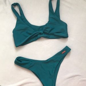 NWOT Blackbough Bikini